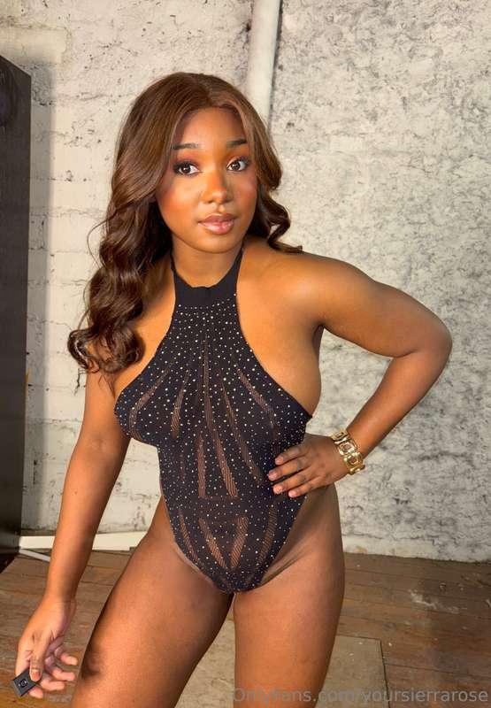 I'm a hopless romantic with a dirty mind.