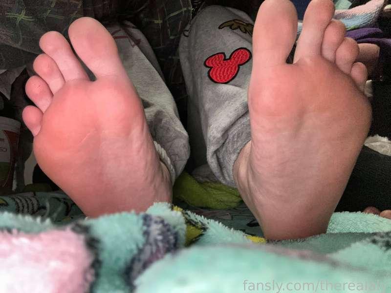 therealaly image #4