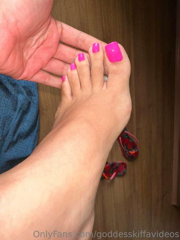 New pink pedicure available for video chat and customs