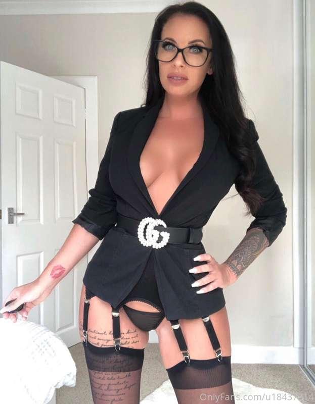 I seem to have forgotten to put my skirt on... ;)