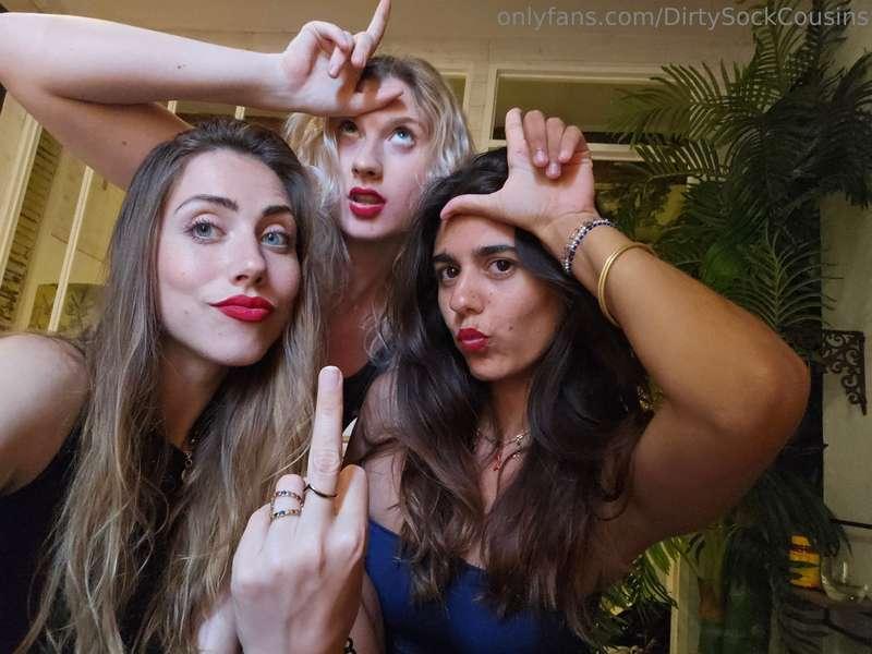 We are going out! 🍸🍹IT'S COLLAB TIME🙏💓📽️ REVEAL HER SOLES IN..