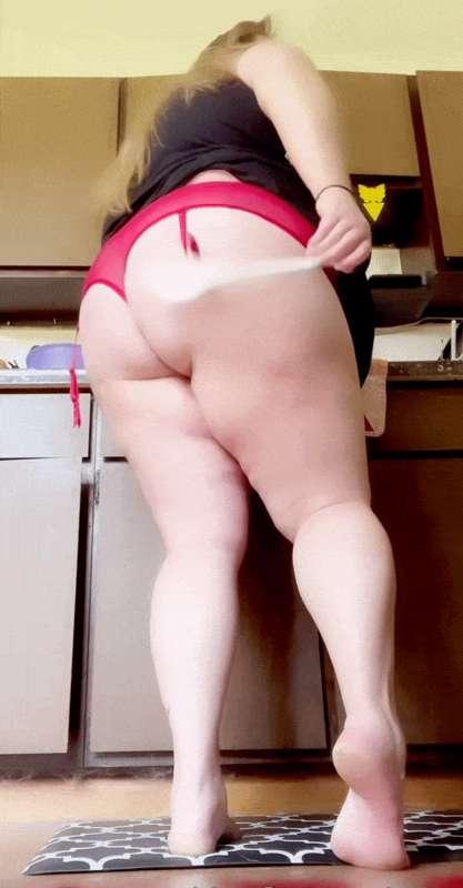 Can I cook breakfast for you daddy?

Will you watch me in the kitchen? Bending over, getting dirty, will you clean me up?

#tits #boobs #bigtits #nipples #babe #female #pussy #lingerie #sexy #blonde #fetish #feet #bbw #longhair #thick #bbw #naughty #ass #thickthighs #blowjob #porn #fyp #spanking #spankme #thong #panties 