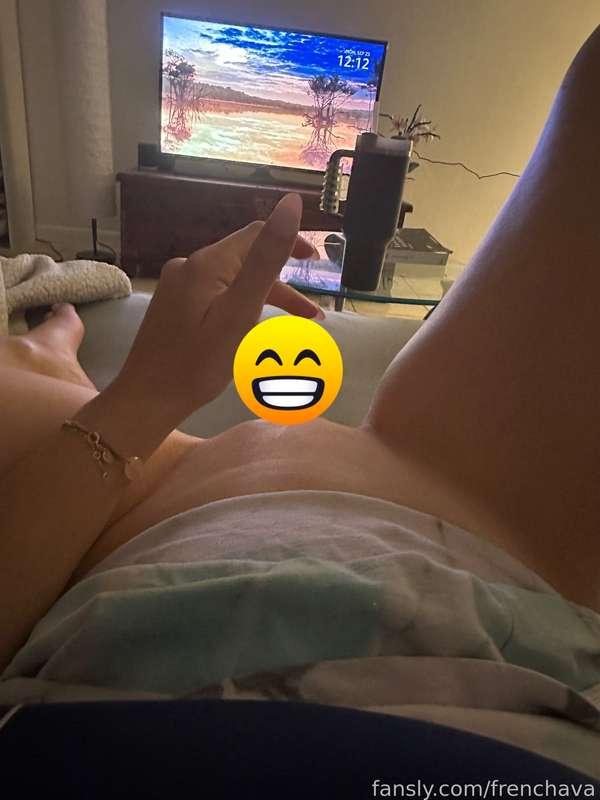 frenchava image #1