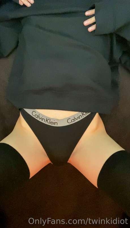 soft pp and tummy pics in my cute underware :3