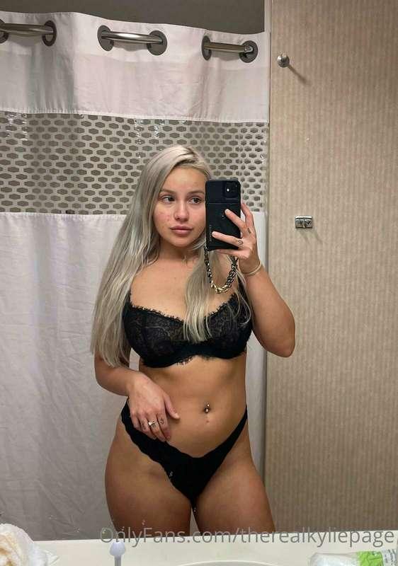 Good Morning Daddy, breakfast is served, tits or ass first