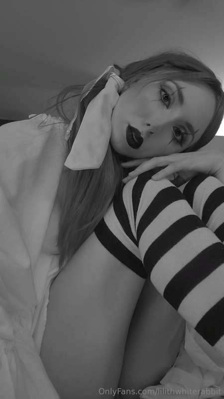 lilithwhiterabbit image #1