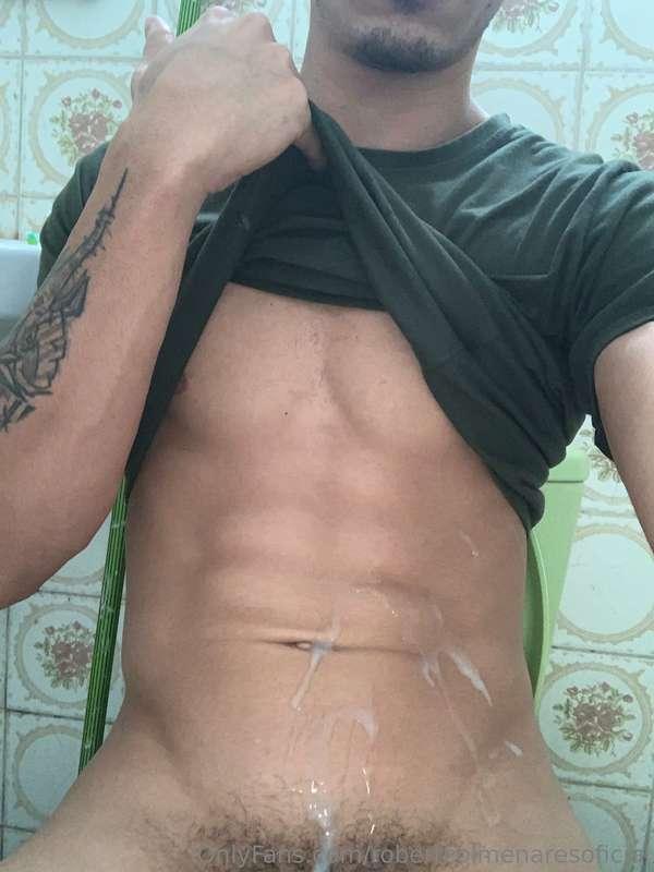 robertcolmenaresoficial image #0