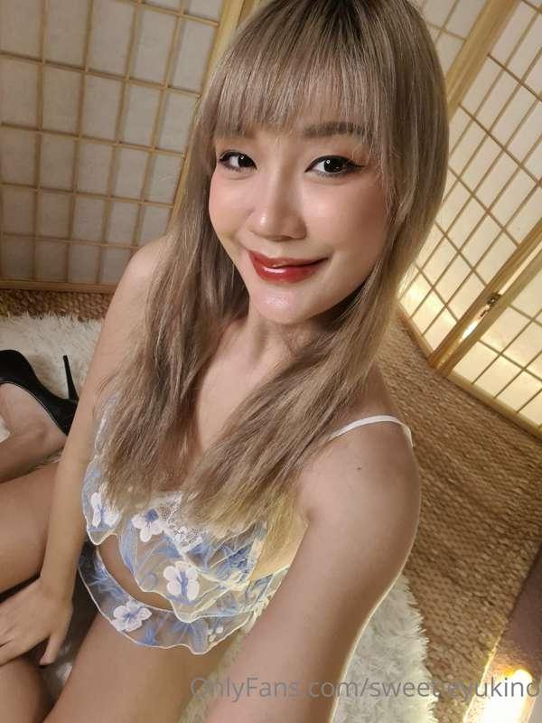 Am I cute enough to be your girl?🥺