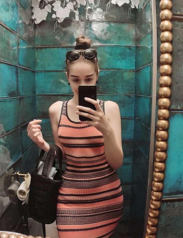 very hot day 🥵