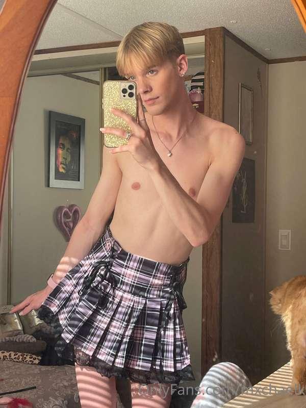 sneak peak i just got these in the mail 😏 do you like skirts..