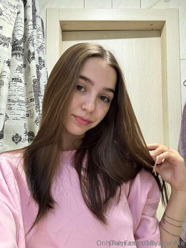 💥@18y.o_alexa💥She knows how to make you orgasm in seconds🍑 A..