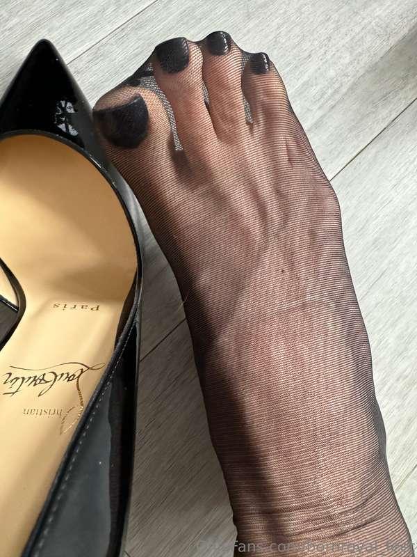 Would you like to put my nylons over your nose and mouth? Le..