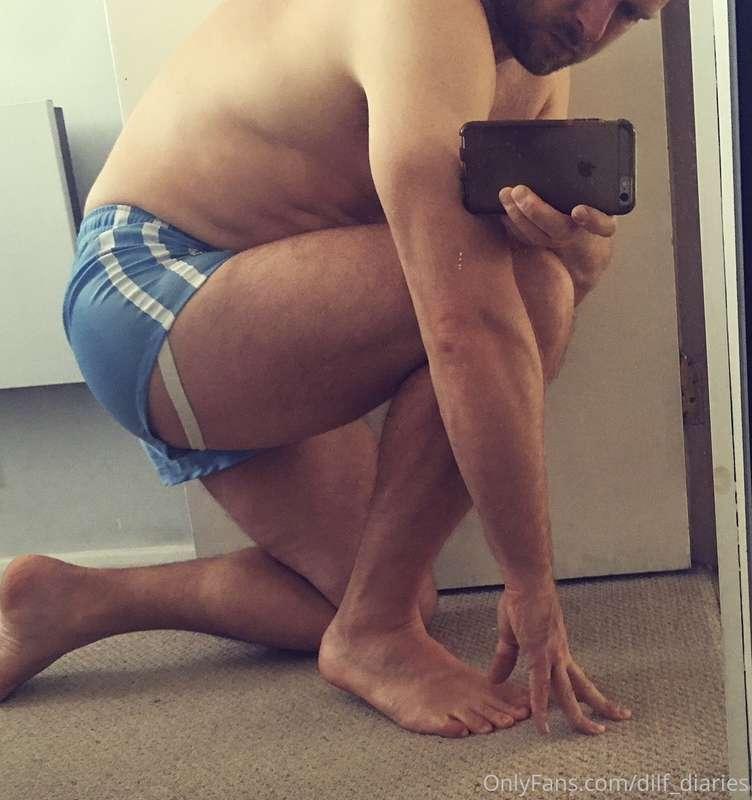 Jock peek :)