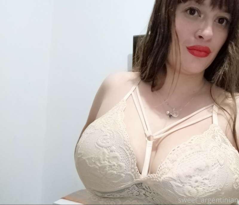 Hey babe !! Your little princess 🍌🍒👅