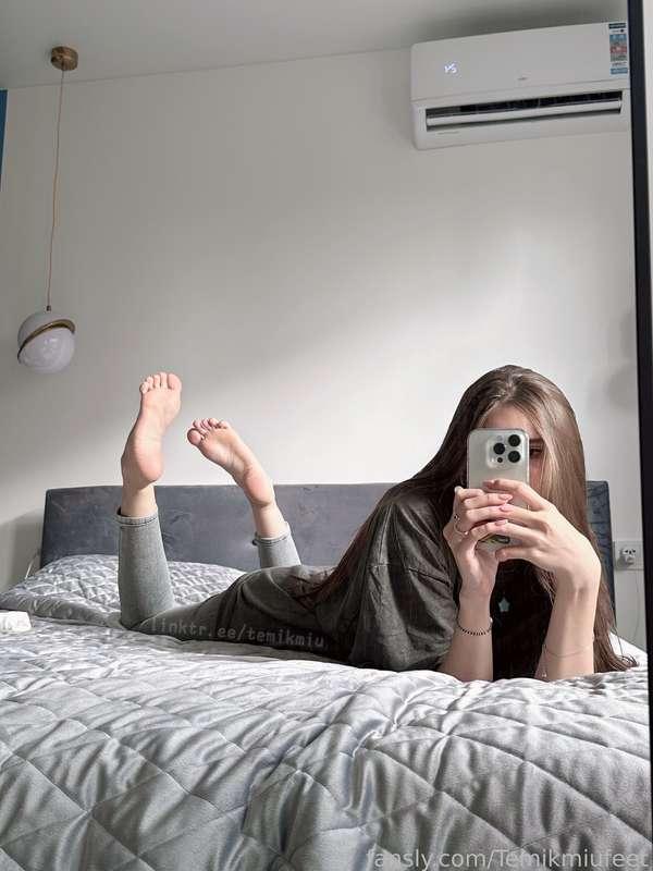 temikmiufeet image #1