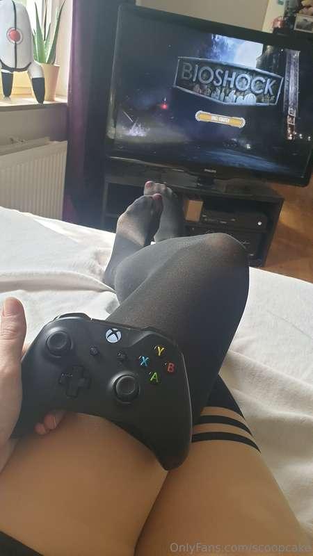 Good morning babes! I am currently still sick in bed, some o..