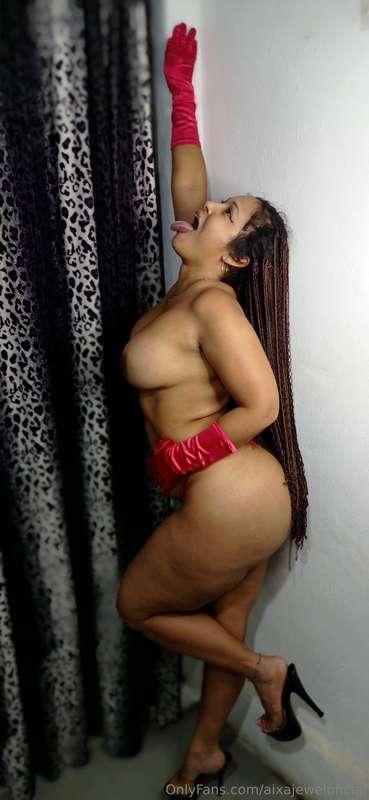 Te gusta mi maleta papi? 😈🔥 Dame like 💙