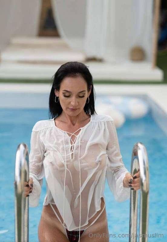## 𝐅𝐑𝐄𝐄 𝐒𝐔𝐁 @mariaforeverinyourheart## *****The hottest MILF..
