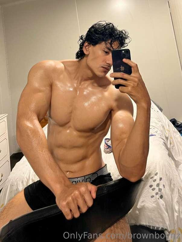 Go watch me stroke my cock infront of this big mirror , get ..