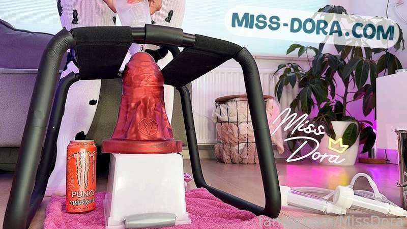 missdora image #8