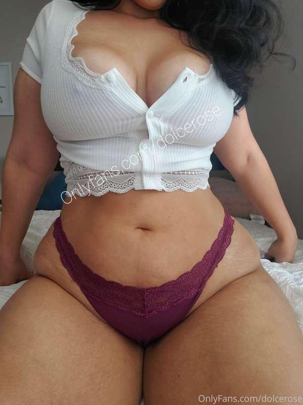 My favorite thing to be is juicy 🍇💦
