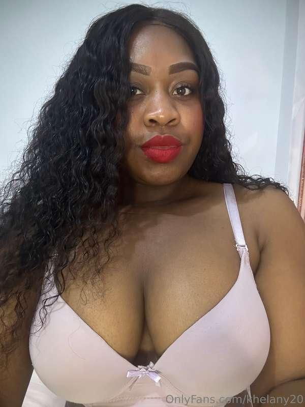Ebony beauty 😍🥰