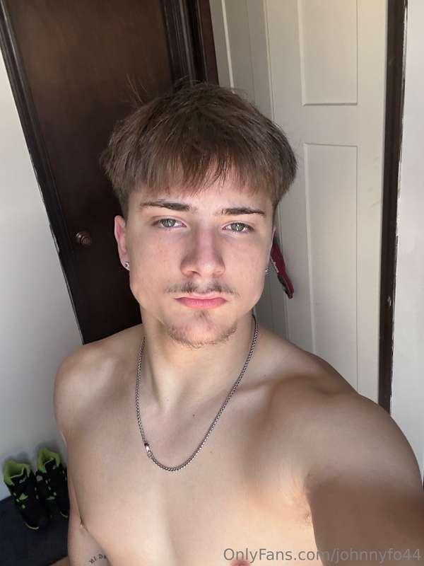 johnnyfo44 image #1