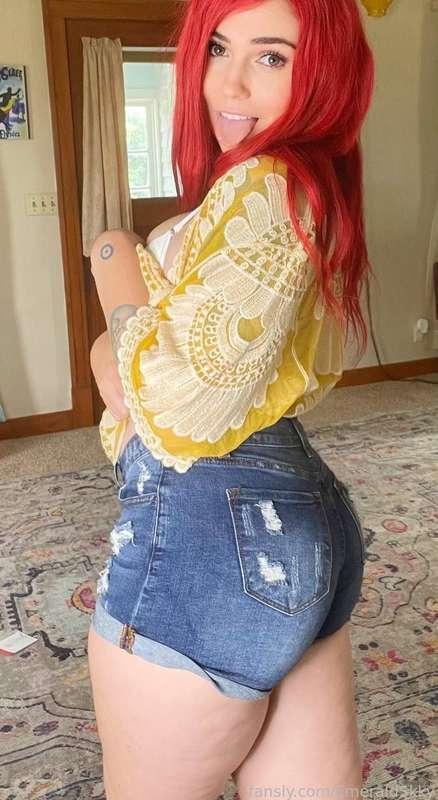 Stand over me and decorate me with your hot cum🥵🍆💦💦💦

#fyp #redhead #sexting #pussy #ass #blowjob #boygirl #anal #custom