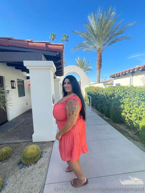 Feeling fabulous in my flirty dress, ready to share some sun..
