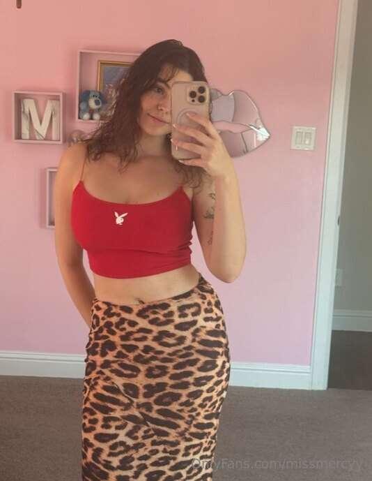 Do my boobs look big in this?
