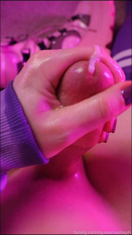 queeniesteph image #0