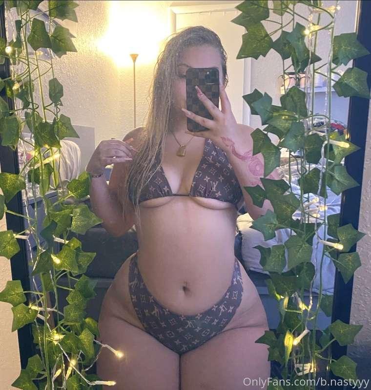 Who’s trying to buy a goddess lunch today?