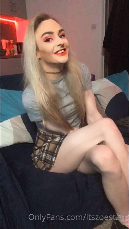 itszoestarr image #0