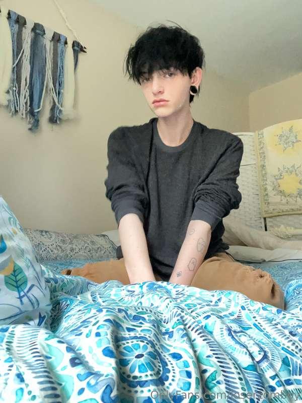 hey y’all :,)   i’m stupid depressed today, i’m sorry. i jus..