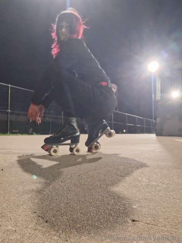 I'm in love with a skater girl 🎶