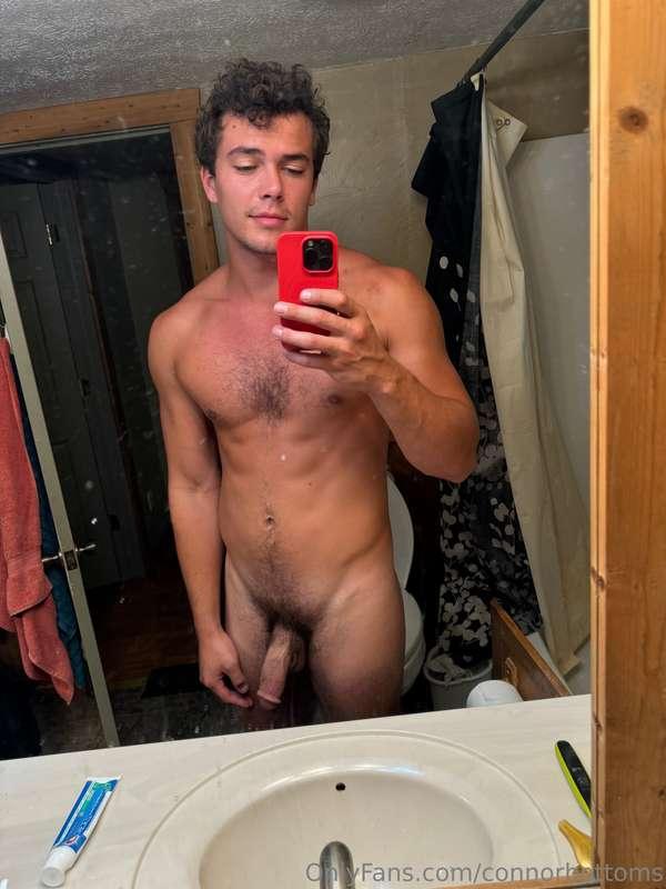 connorbottoms image #1