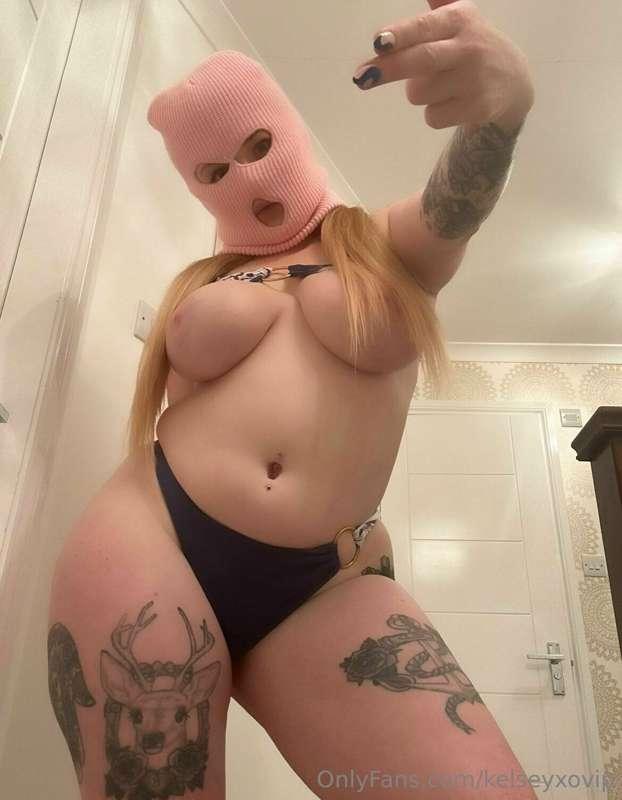 Does daddy like his little monster 👹