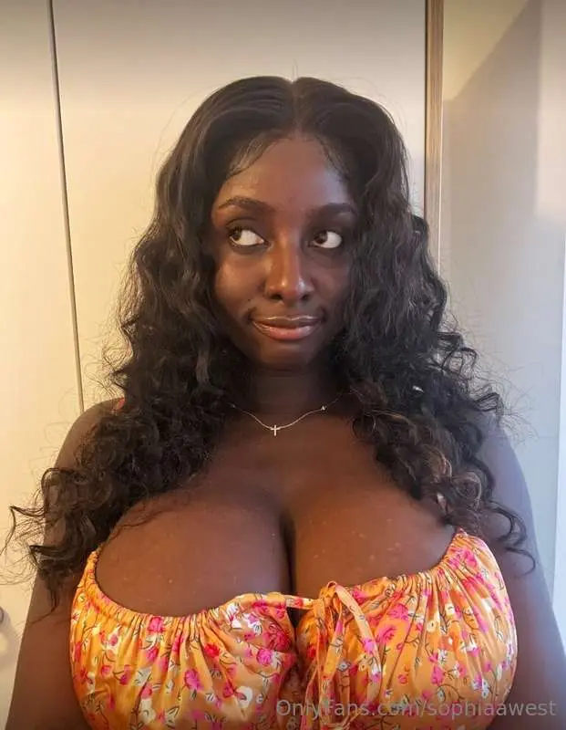 POV: you see me looking to the side and pretending i dont no..