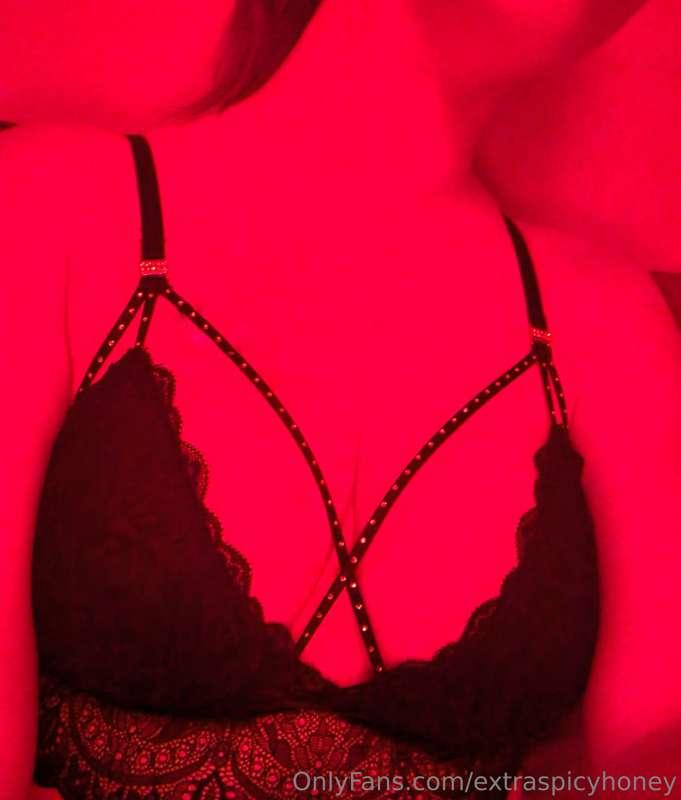 Today I feel red and devilish😈