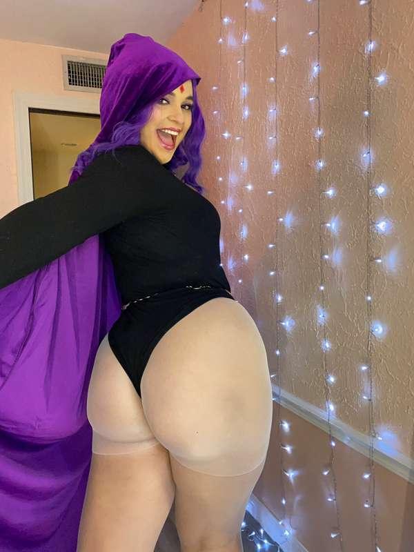 The cheekier side of Raven 😉💜