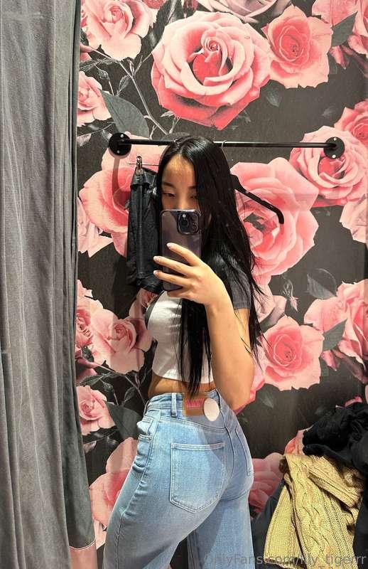 lily_tigerrr image #0