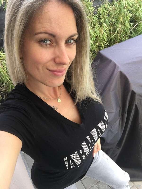 Looking for a caring and generous daddy. 🙄
Just tell me your..
