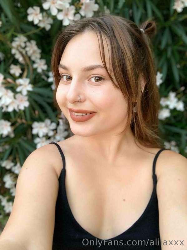 these summer days I love to spend time outside 😄I really lik..