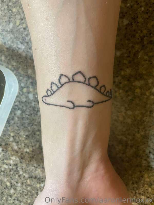 I got another tattoo 🙄 don’t hate me 😂