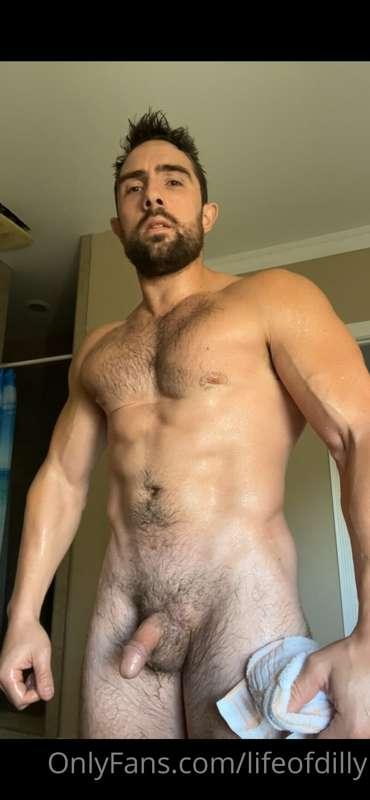 Post cold bath and jerk off session…peep your messages for t..