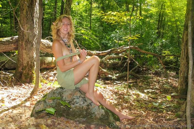 Fav lil Mushroom hunt attire ;)