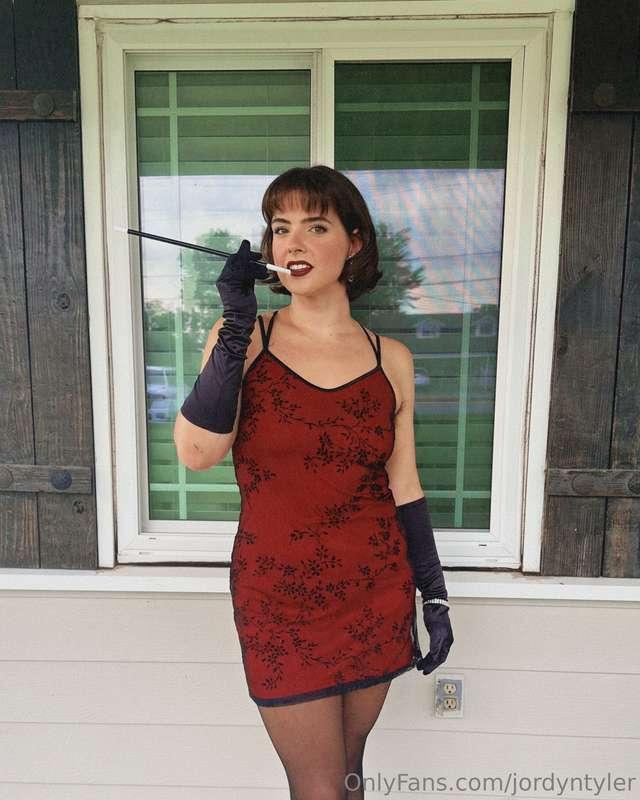 Who doesn’t love a good excuse to dress up?! I went to a mus..
