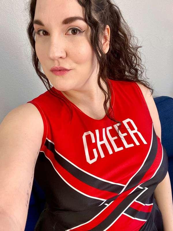 Cheerleader looks!