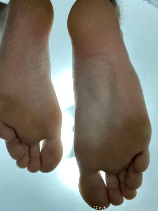 For all you feet lovers 😜