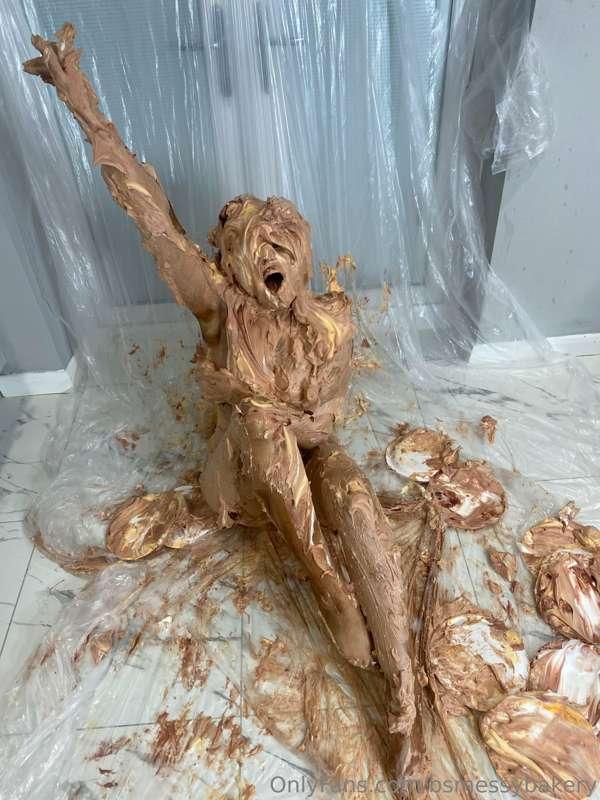 🎈❤️ 🥳 Happy birthday to meeeee 🥳❤️ 🎈 

❤️ Thank you for lovi..